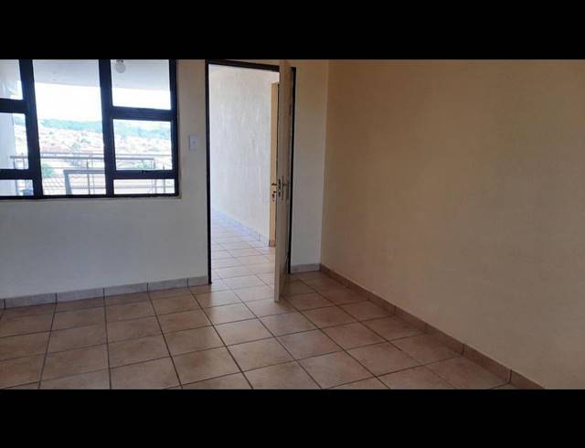 221M² APARTMENT BLOCK FOR SALE IN TLHABANE WEST